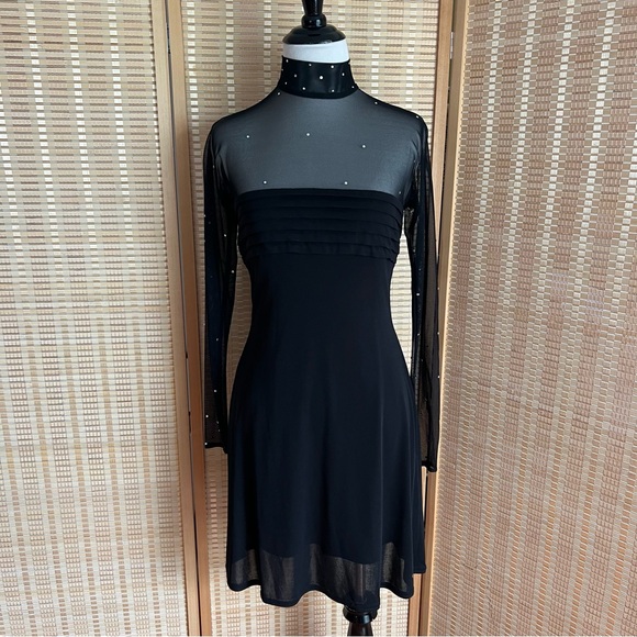 Tadashi Shoji Dresses & Skirts - Tadashi Saks 5th Avenue Little Black Dress